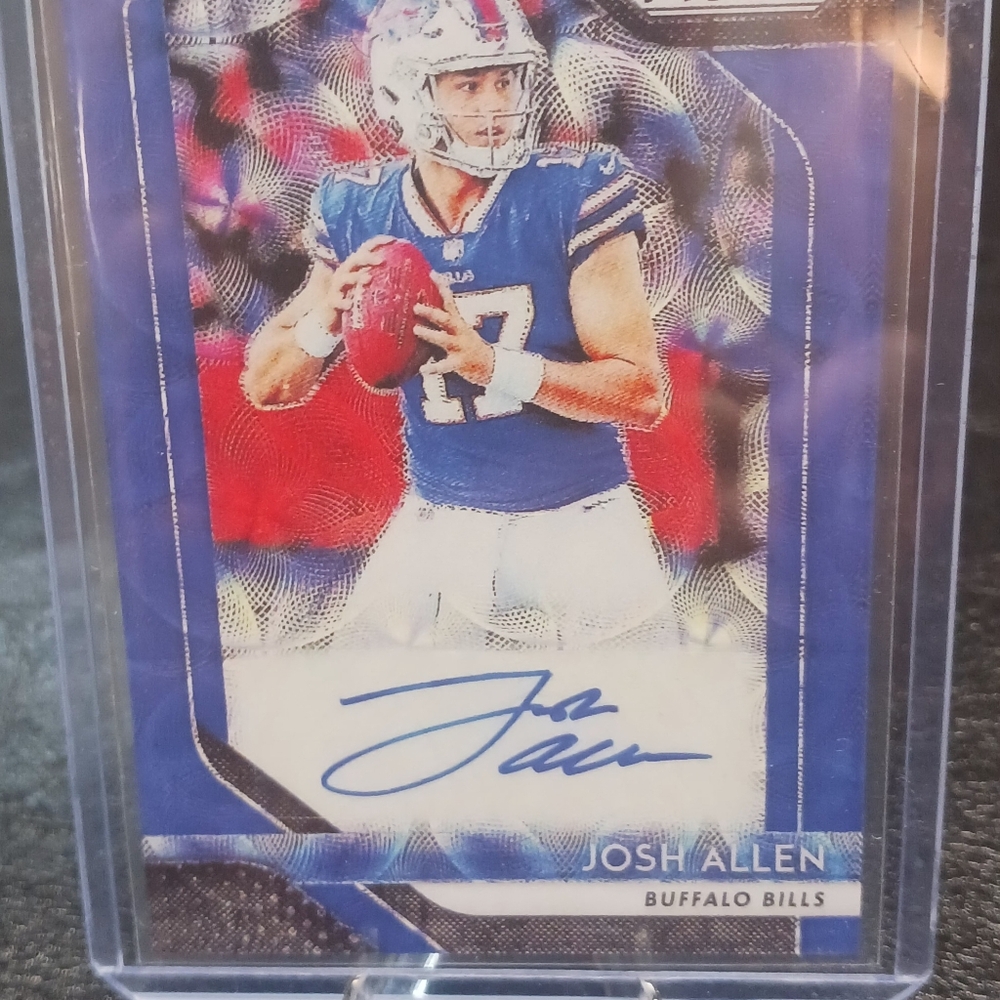 2018 Panini Prizm Josh Allen Rookie Novelty Card